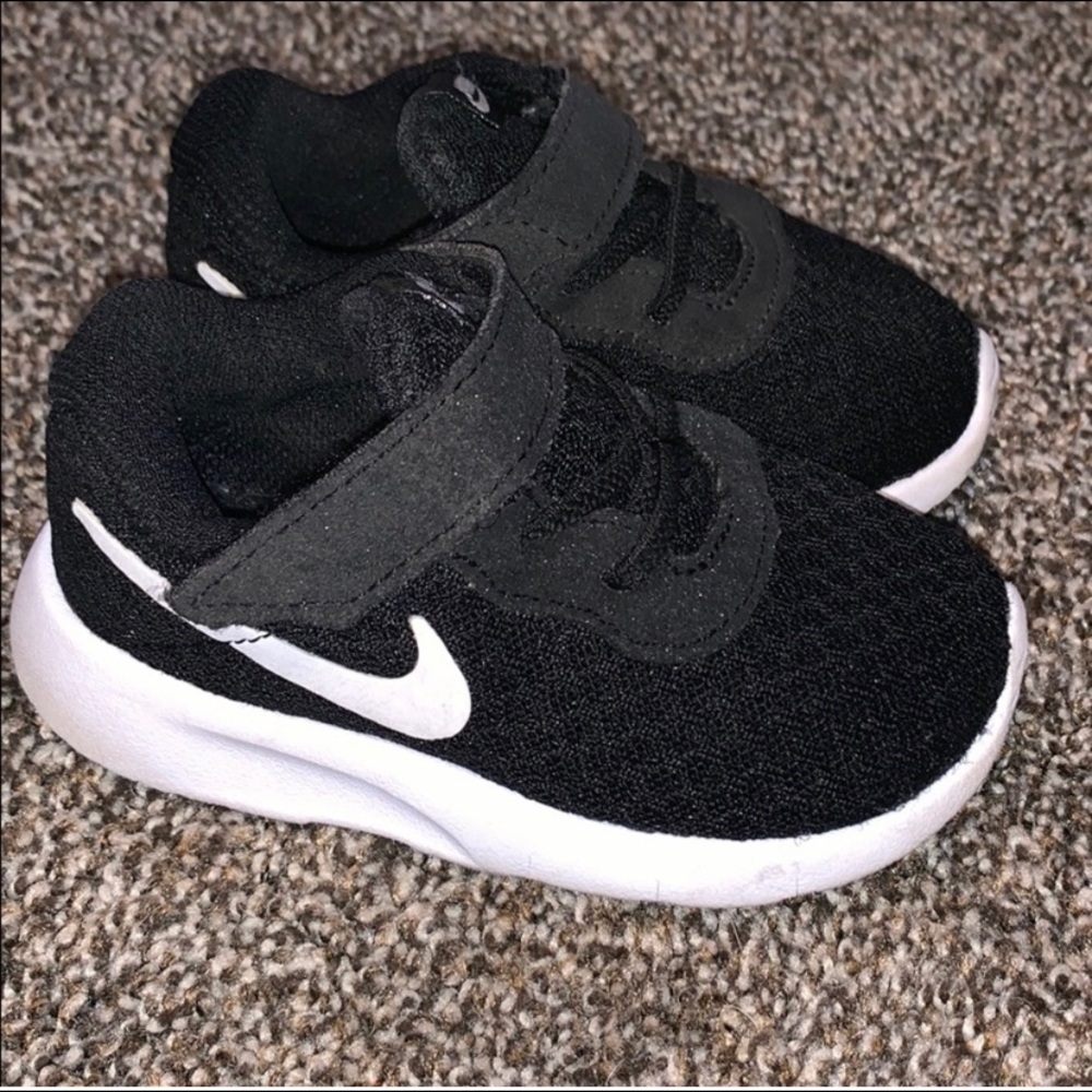 Nike Toddler Shoes Size 5
